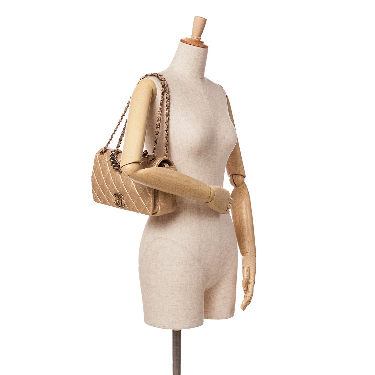 Chanel Medium Quilted Aged Calfskin Pondichery Flap Gold