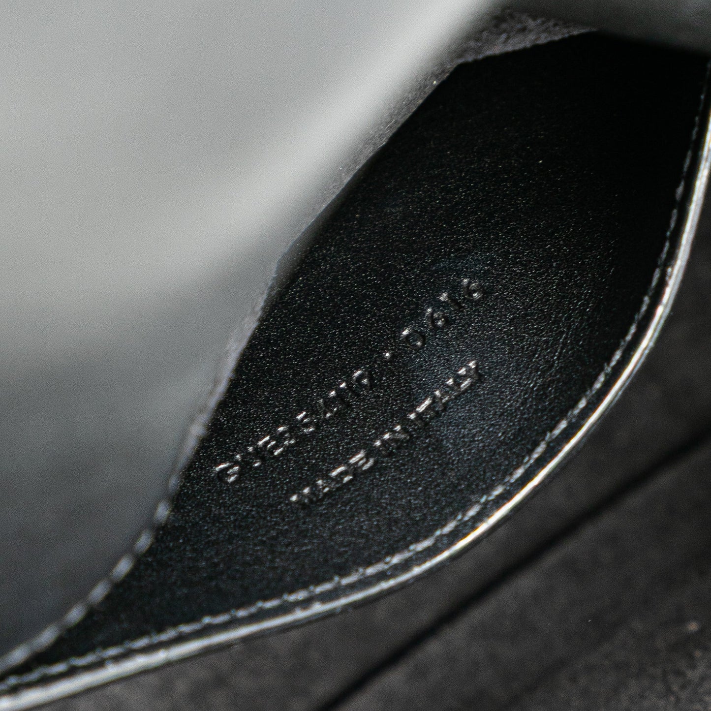 Saint Laurent Medium Smooth Calfskin Classic Monogram Kate Tassel Crossbody Black