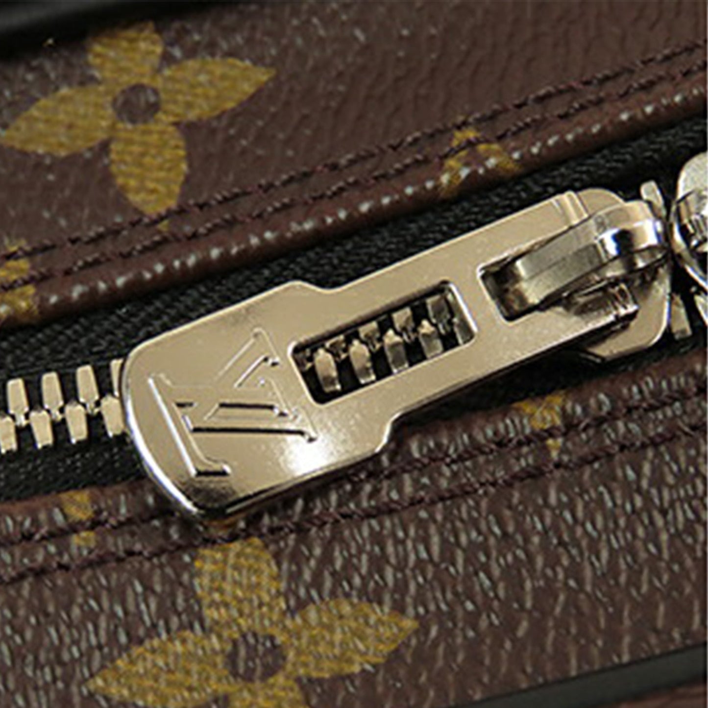 Louis Vuitton Monogram Macassar Porte Documents Voyage Brown