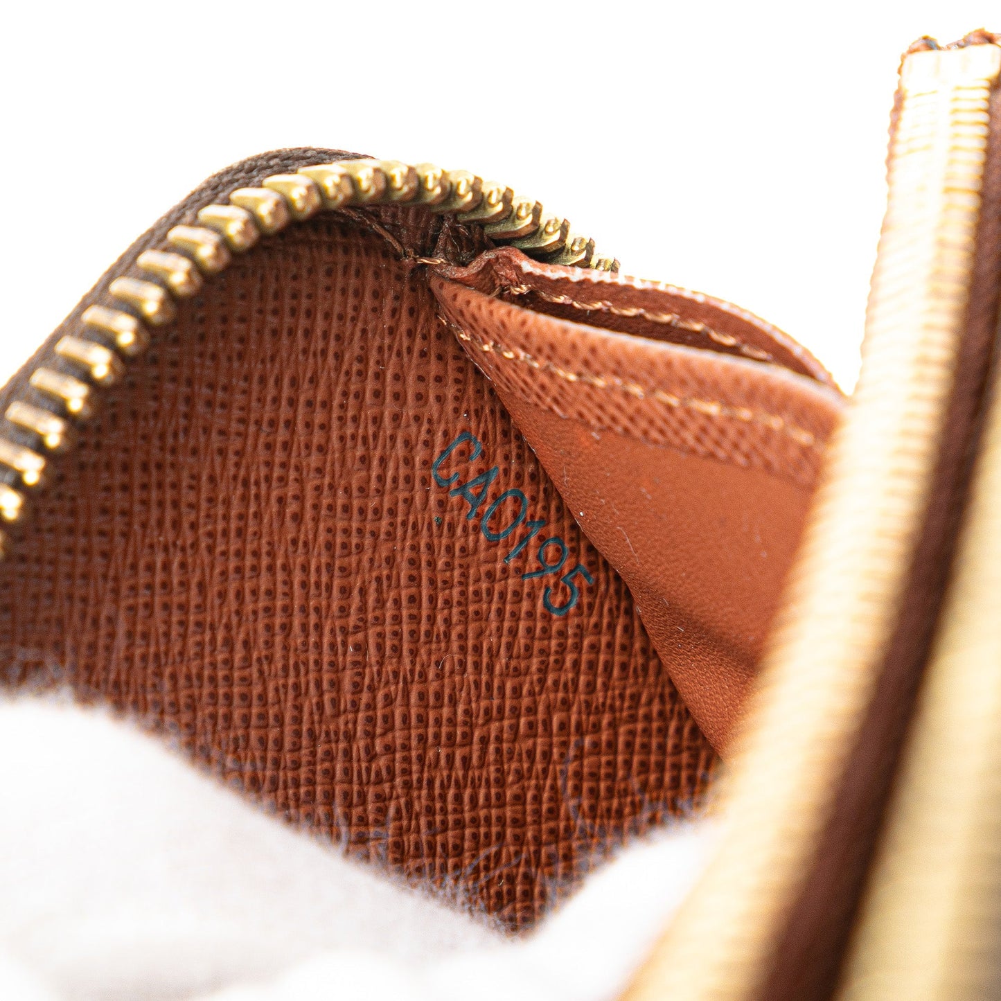 Louis Vuitton Monogram Zippy Long Wallet Brown