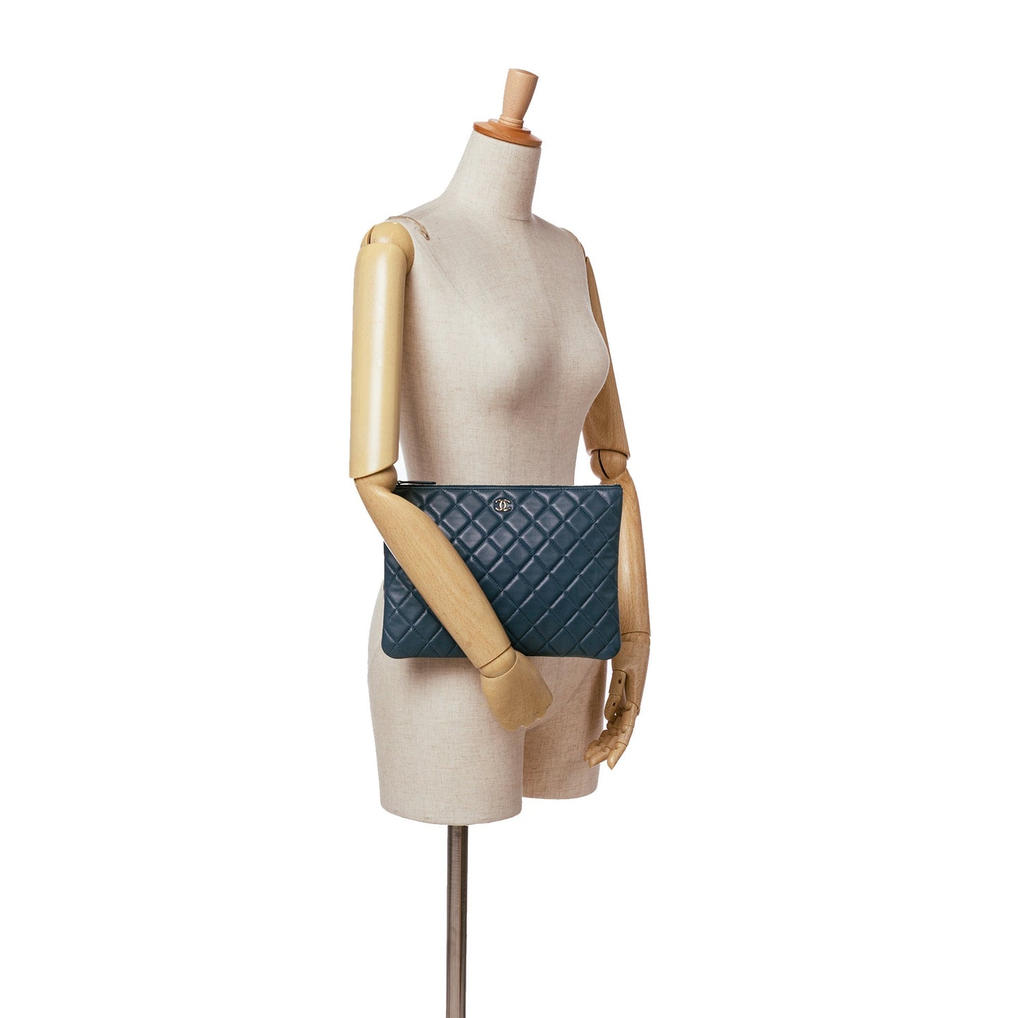 Chanel Medium Quilted Lambskin O Case Clutch Blue