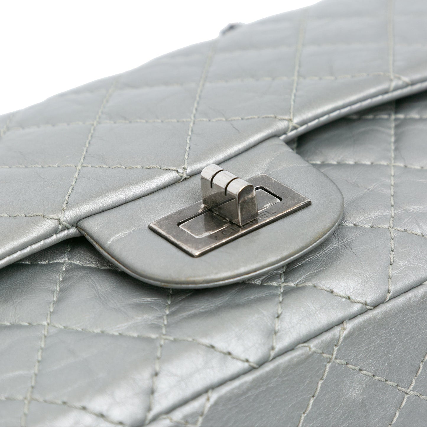 Chanel Reissue 2.55 Aged Calfskin Flap 225 Silver