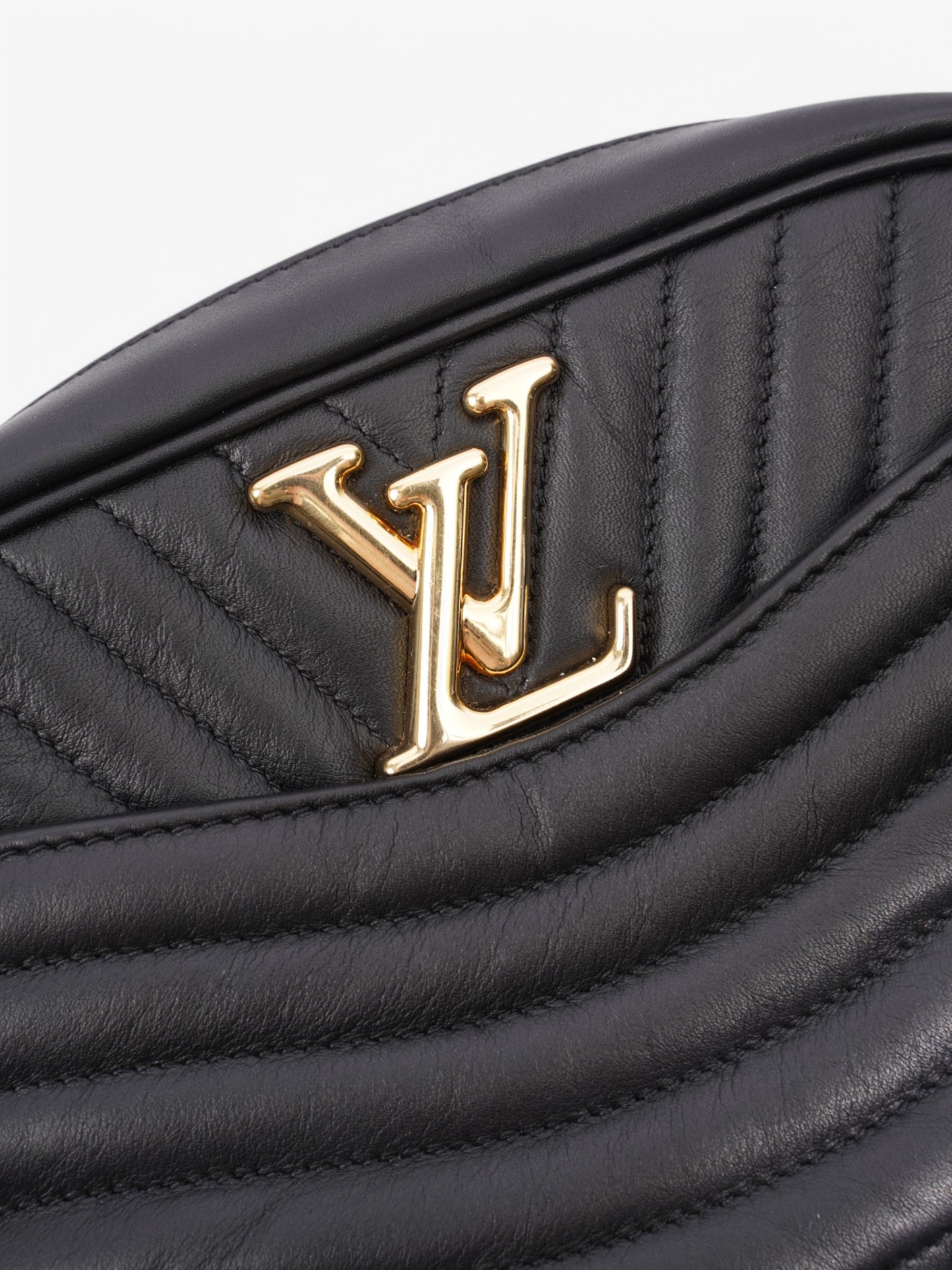 Louis Vuitton New Wave Chain Shoulder Black Calfskin Leather Small