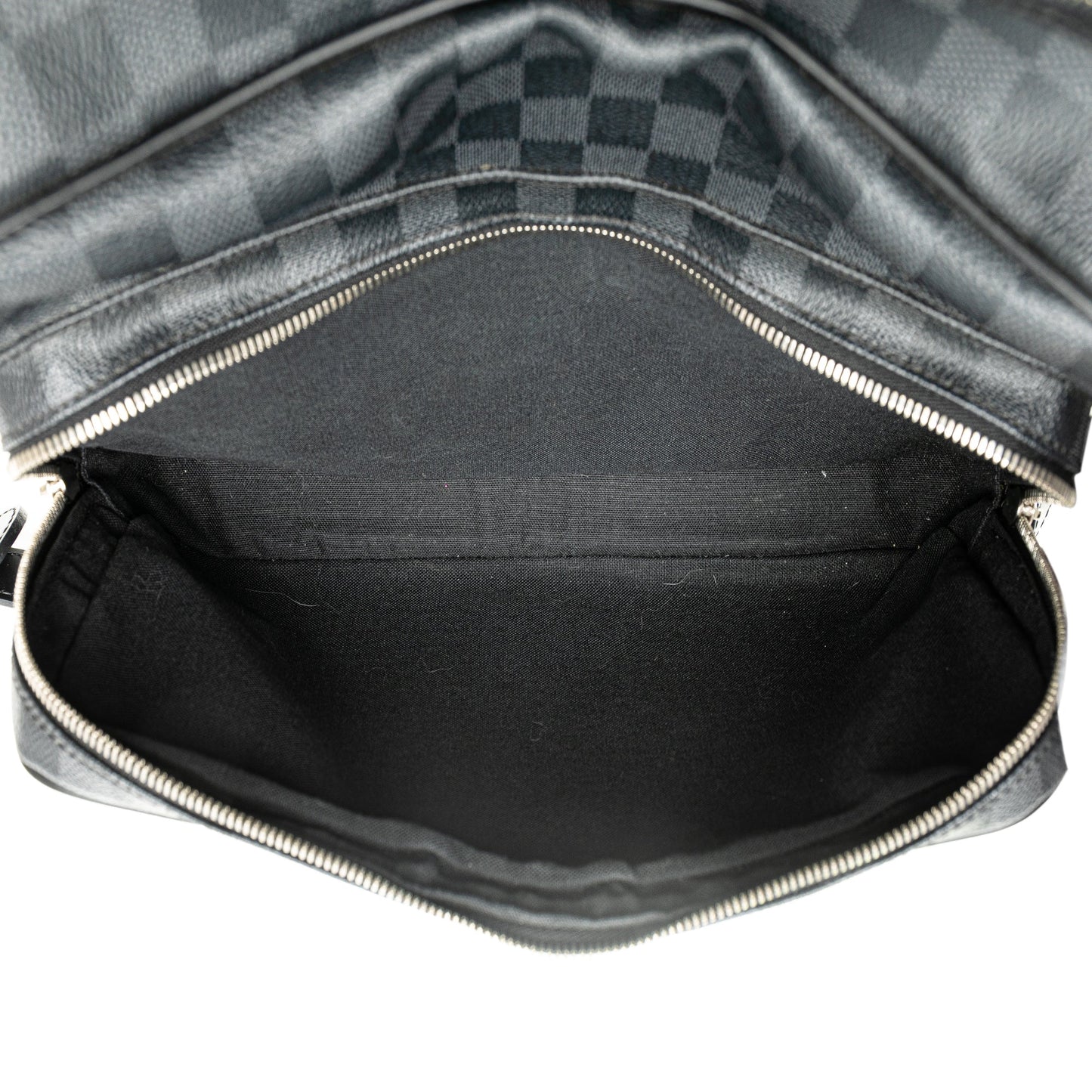 Louis Vuitton Damier Graphite Sac Leoh Black