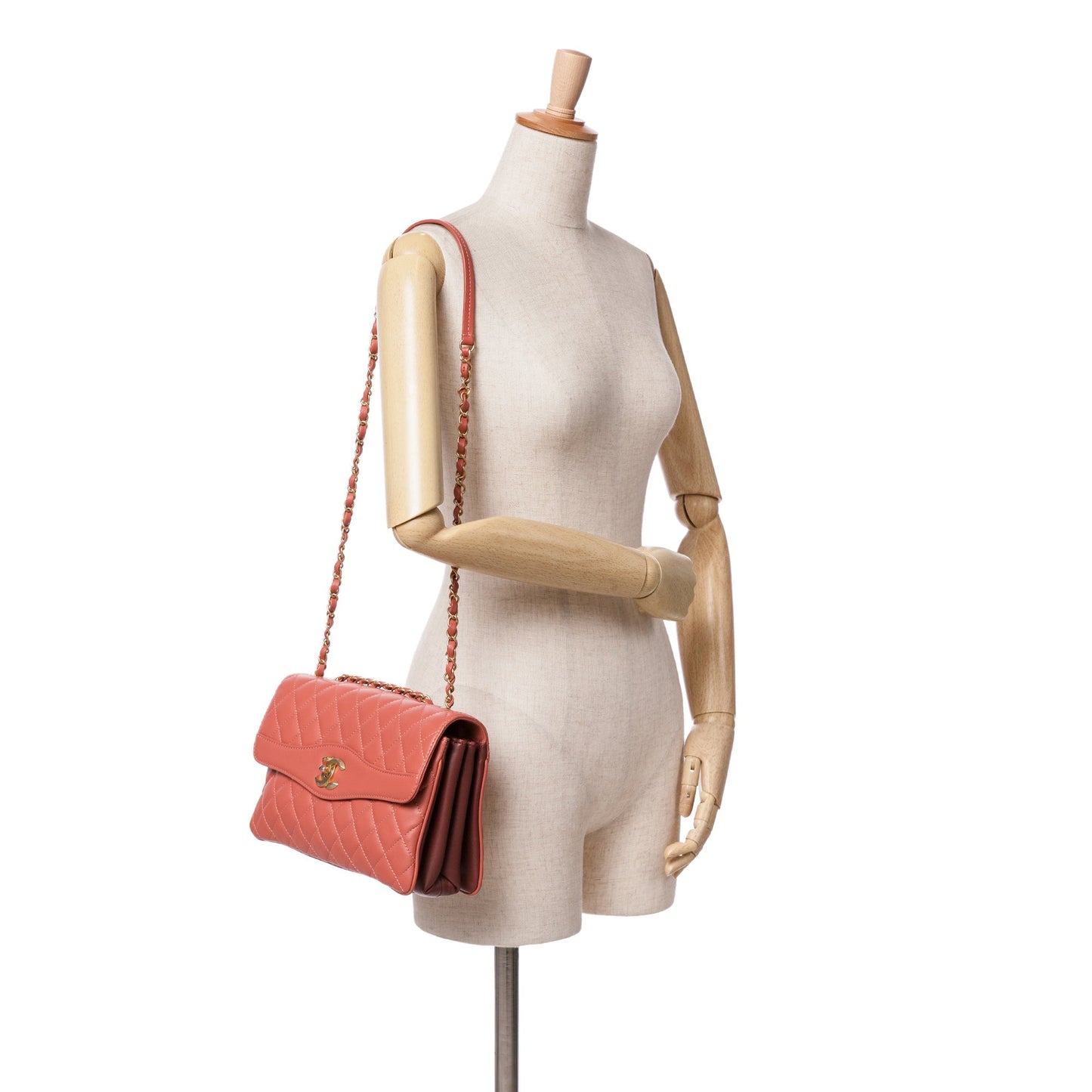 Chanel Large Lambskin Daily Companion Flap Pink