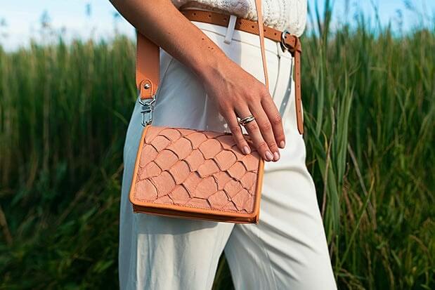 Lola Crossbody - Piper Pink Pirarucu