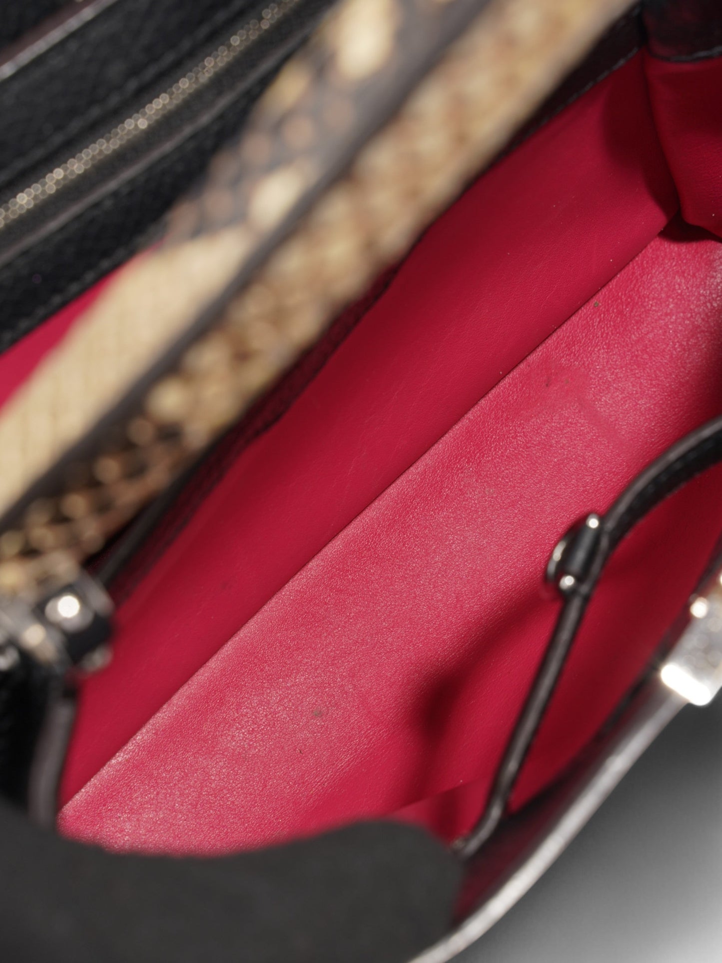 Louis Vuitton Capucines Black / Python Taurillon Leather MM
