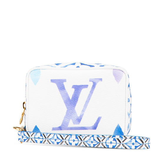 Louis Vuitton Monogram Giant By The Pool Wapity Case White