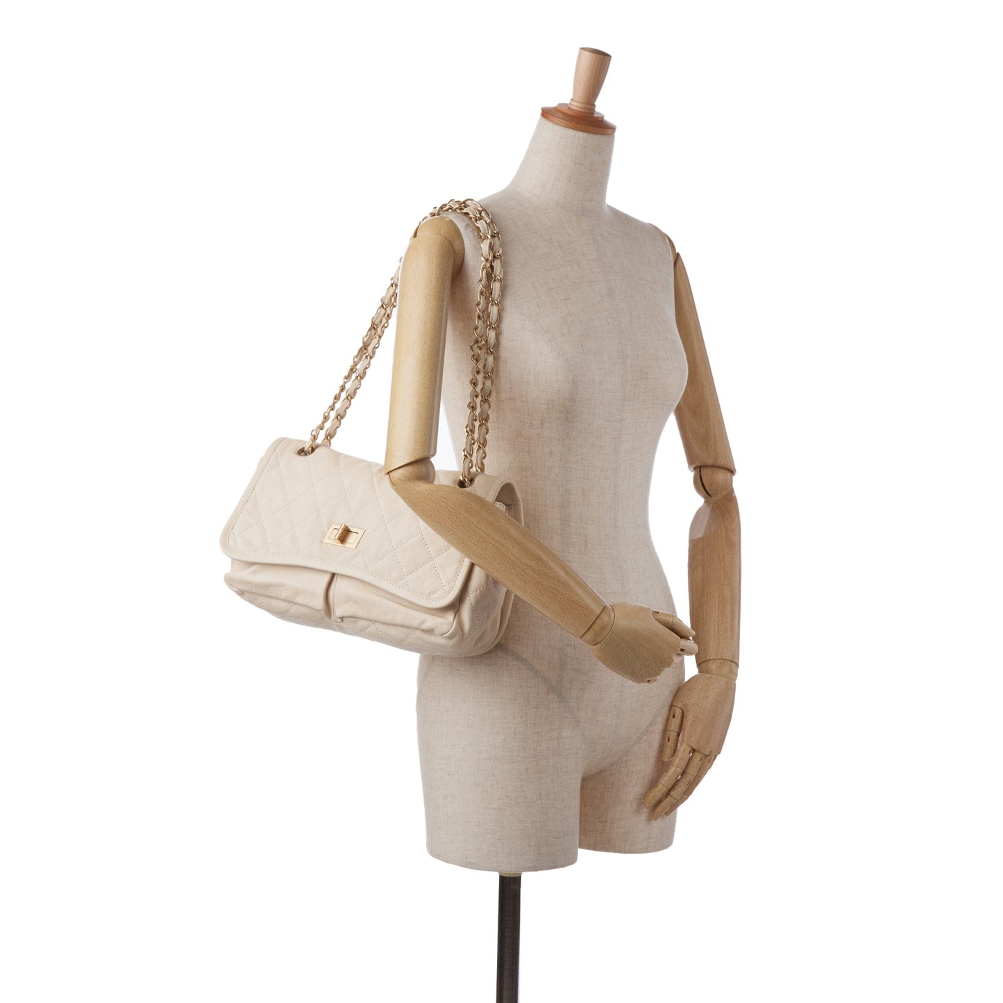 Chanel Natural Beauty Split Pocket White