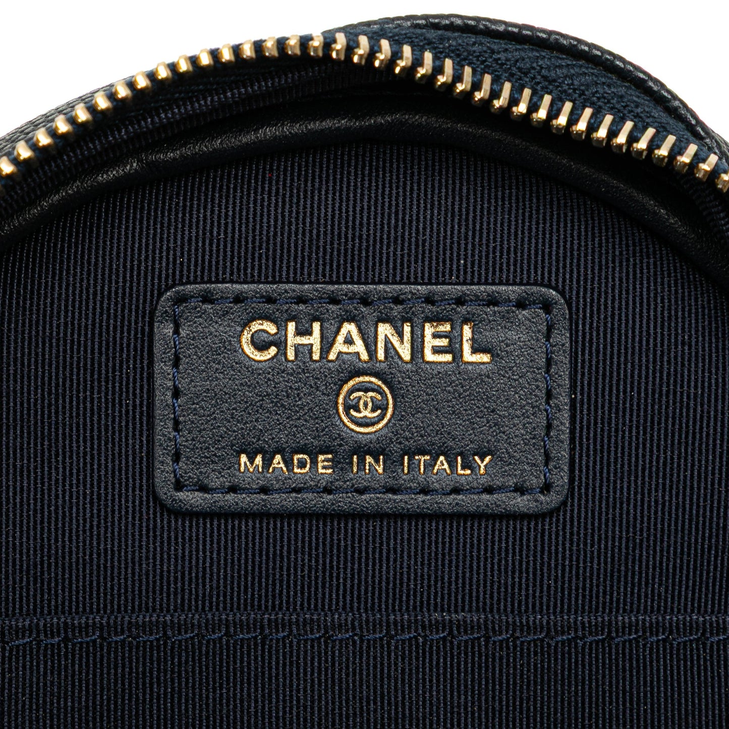 Chanel CC Quilted Caviar Round Clutch With Chain Blue