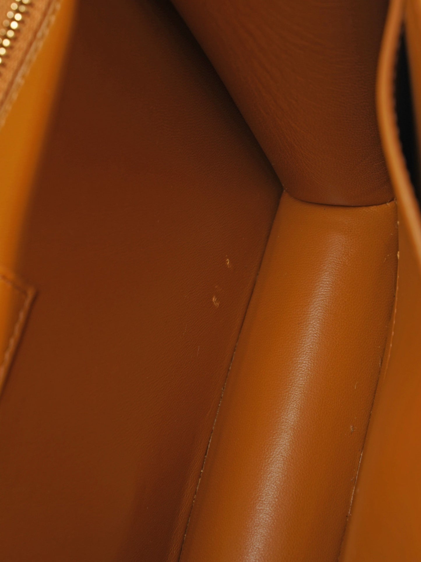 Saint Laurent Le CarrÃ© Caramel Leather Medium