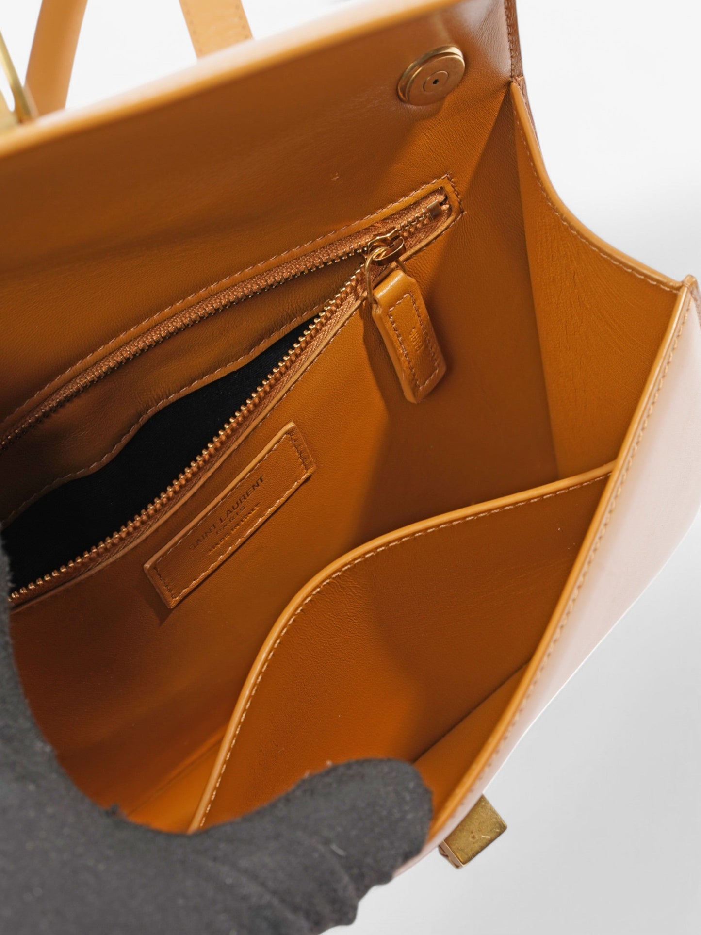 Saint Laurent Le CarrÃ© Caramel Leather Medium