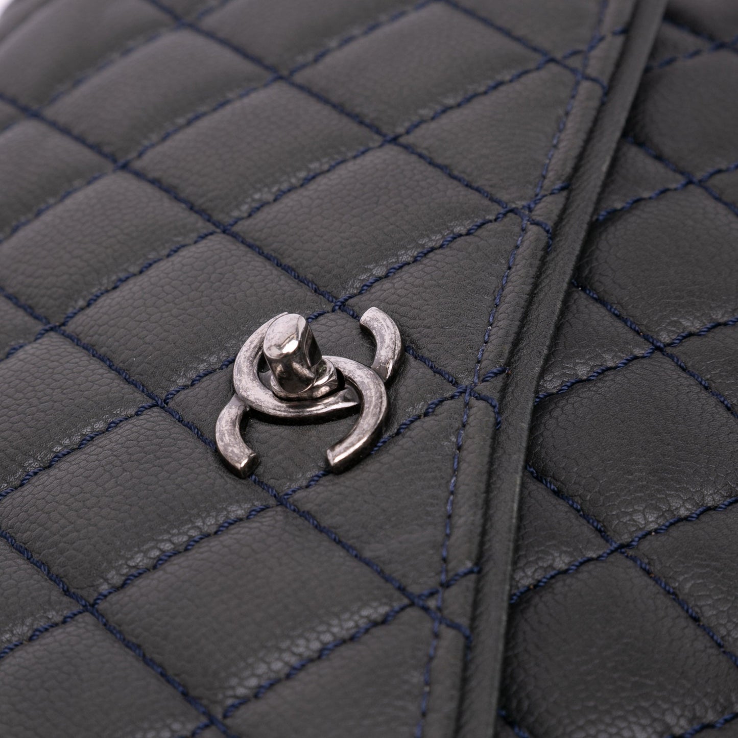 Chanel CC Quilted Caviar Single Flap Black