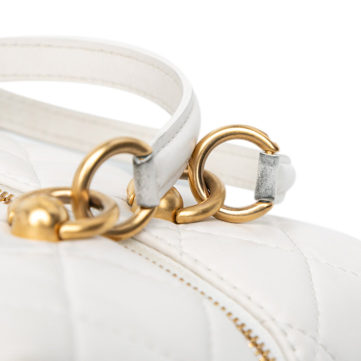 Chanel MÃ©tiers d'Art CC Quilted Lambskin Box with Top Handle Bag White