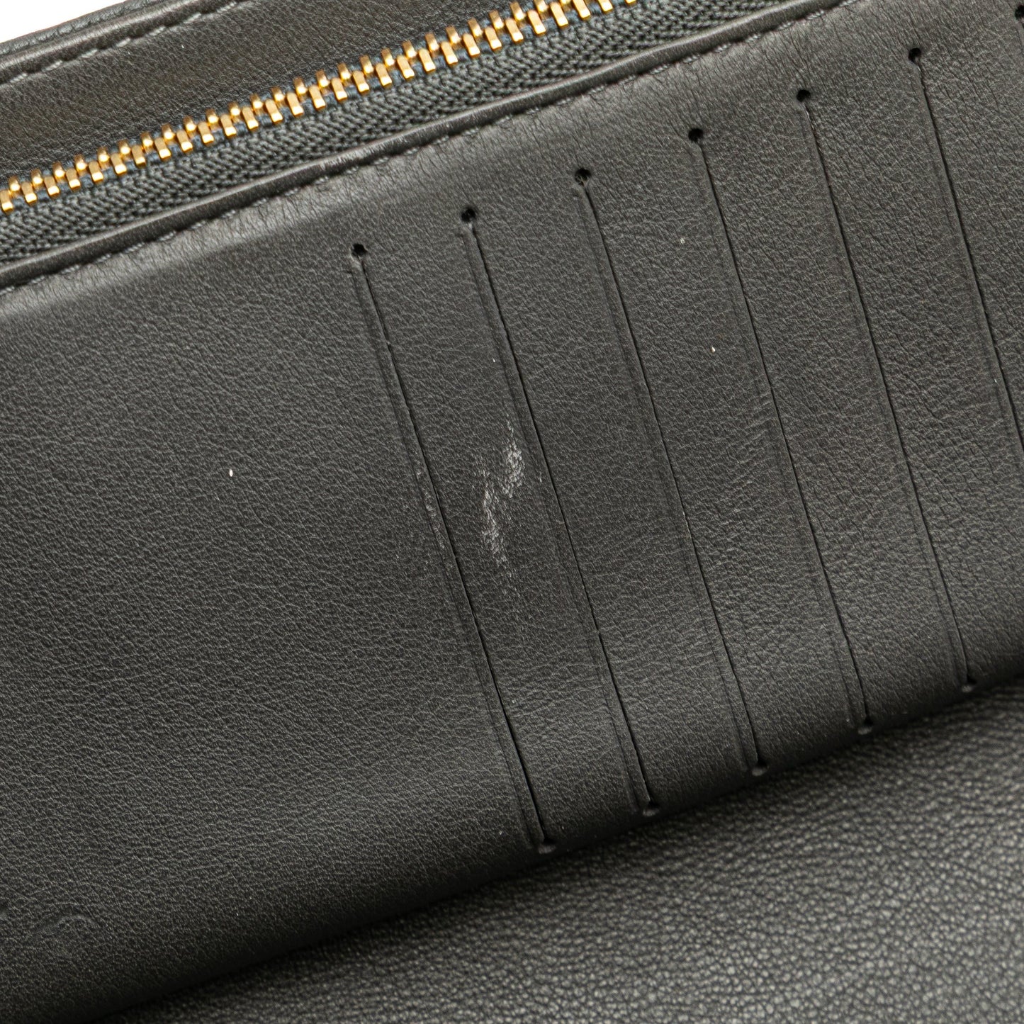 Louis Vuitton Mahina Amelia Wallet Gray