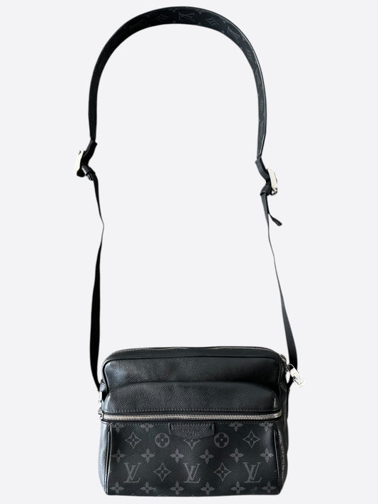Louis Vuitton Monogram Eclipse Taigarama Outdoor messenger Bag