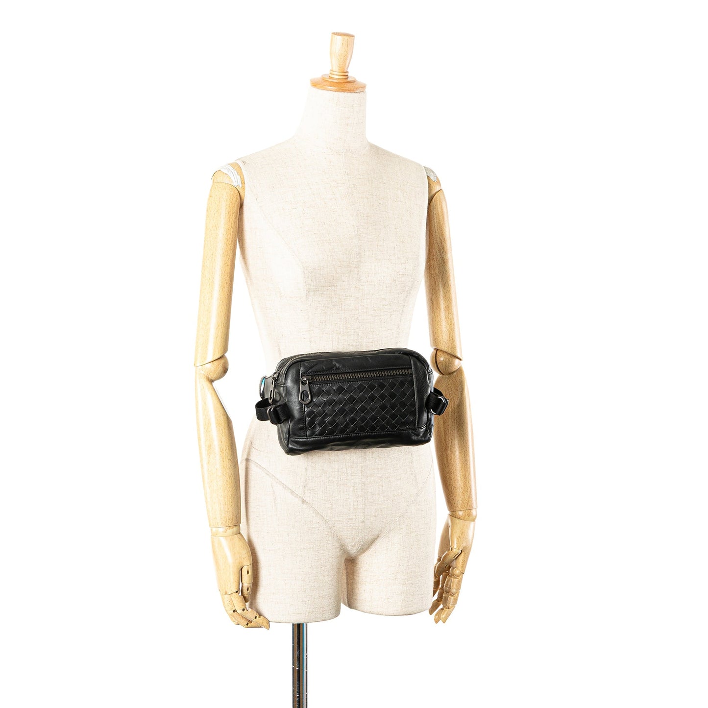 Bottega Veneta Calfskin Intrecciato Belt Bag Black