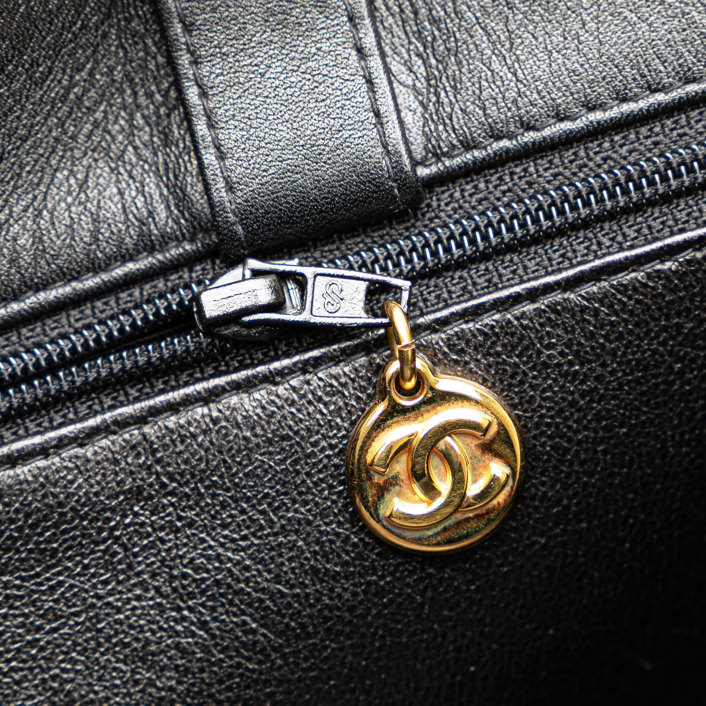 Chanel CC Lambskin XL Tote Black