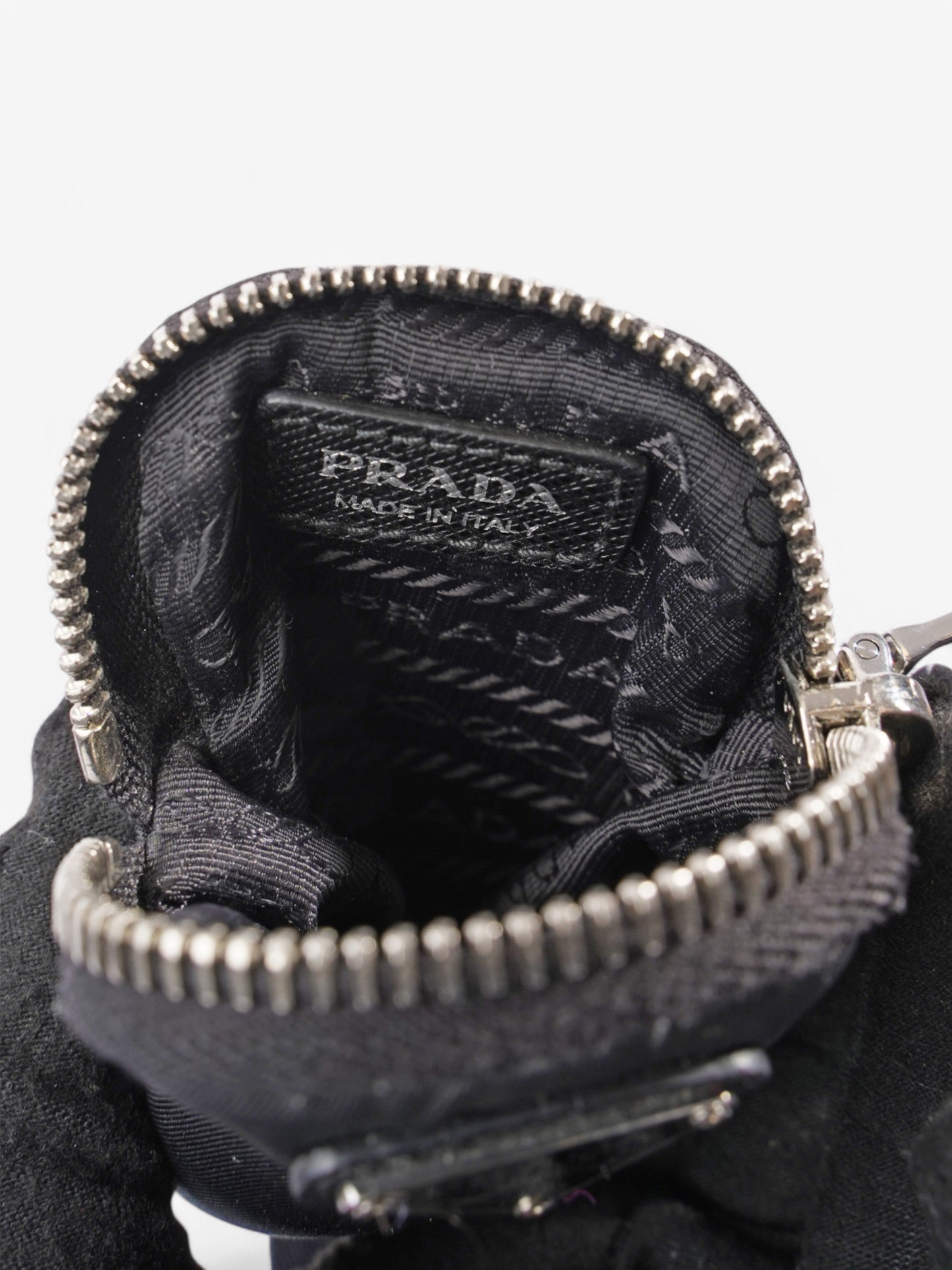 Prada Re-Edition 2005 Black Re Nylon