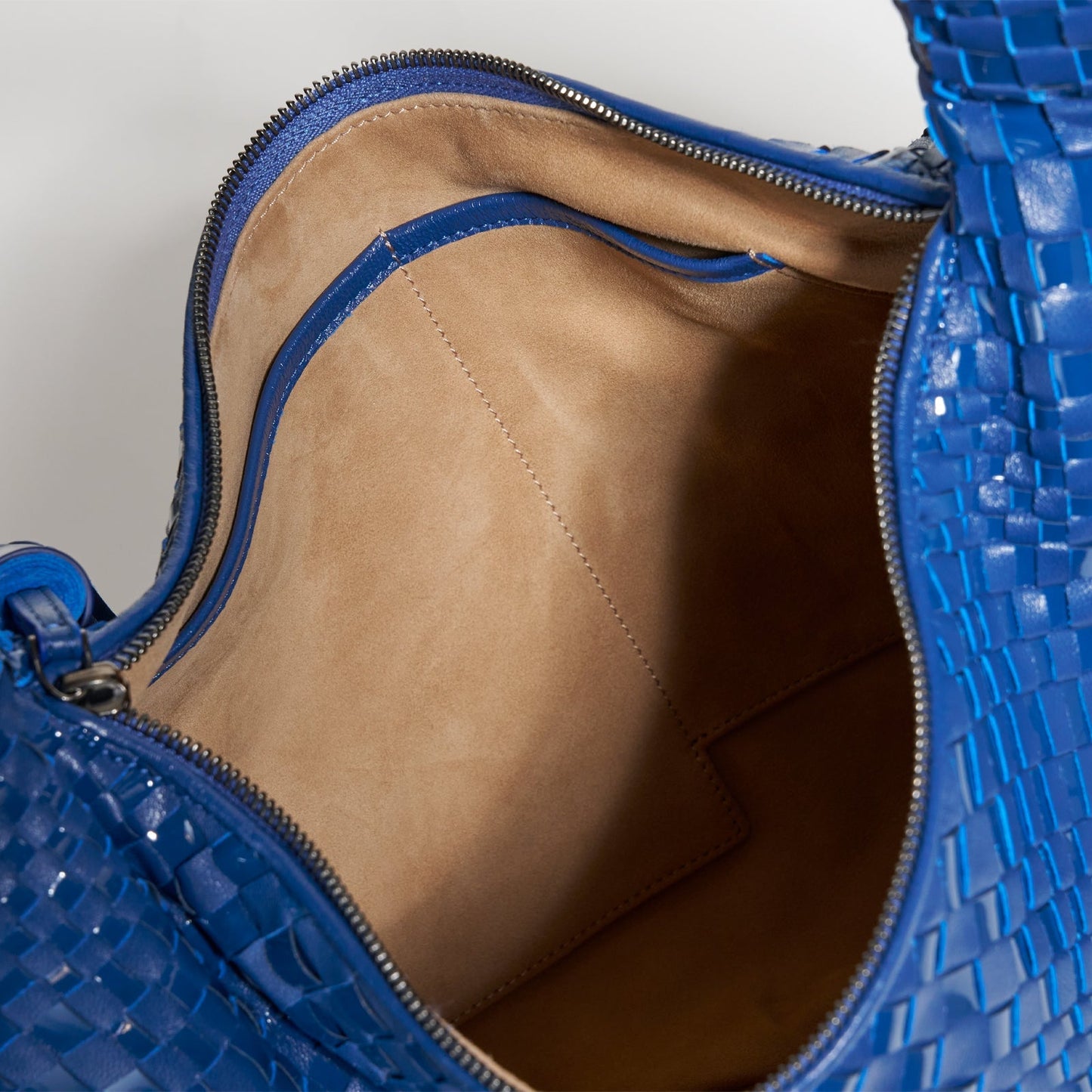 Brigitte Is Women Hobo Bag Intreccio Optical Nappa and Patent Leather Orizzonte
