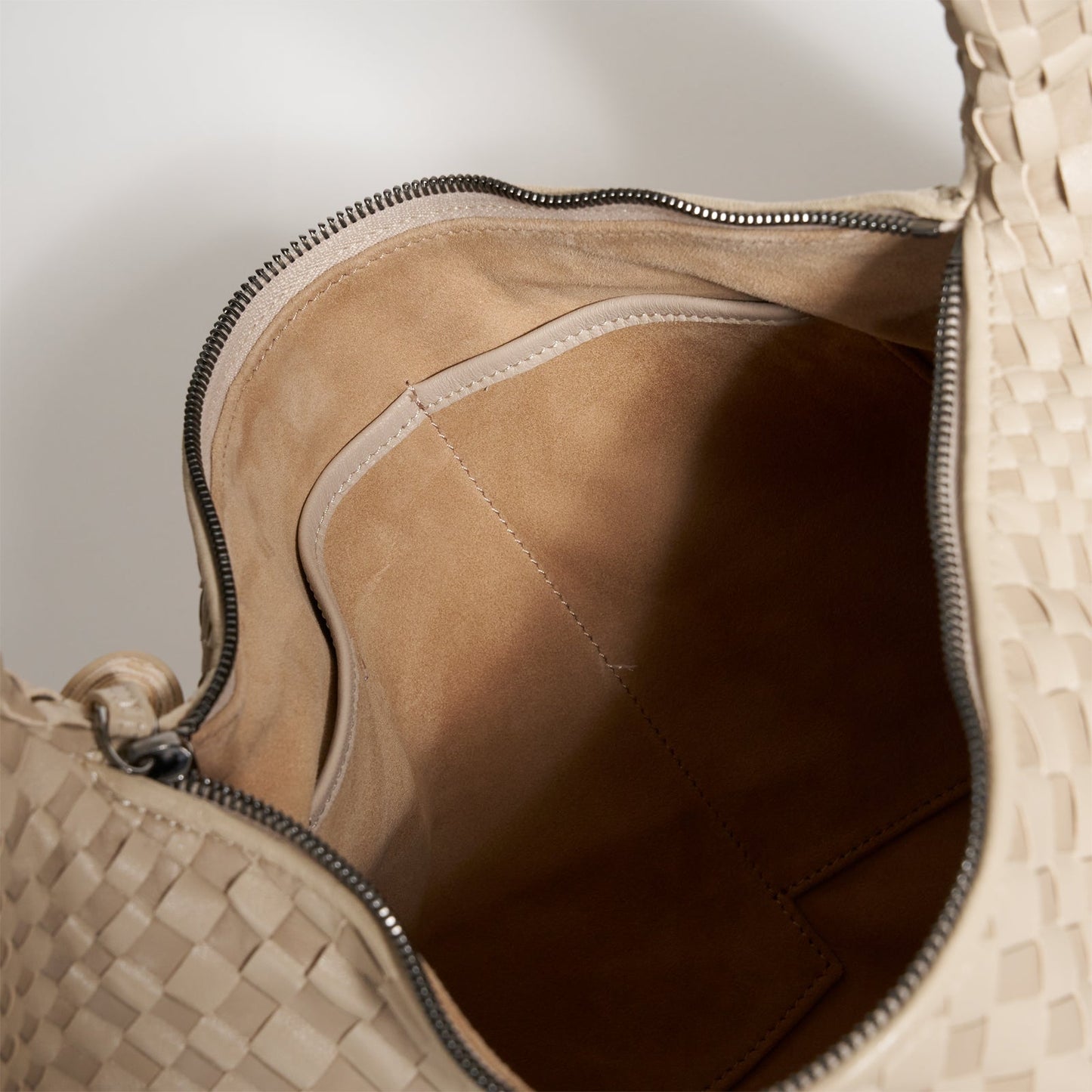 Brigitte Is Women Hobo Bag Intreccio Optical Nappa Leather Cipria and Light Taupe