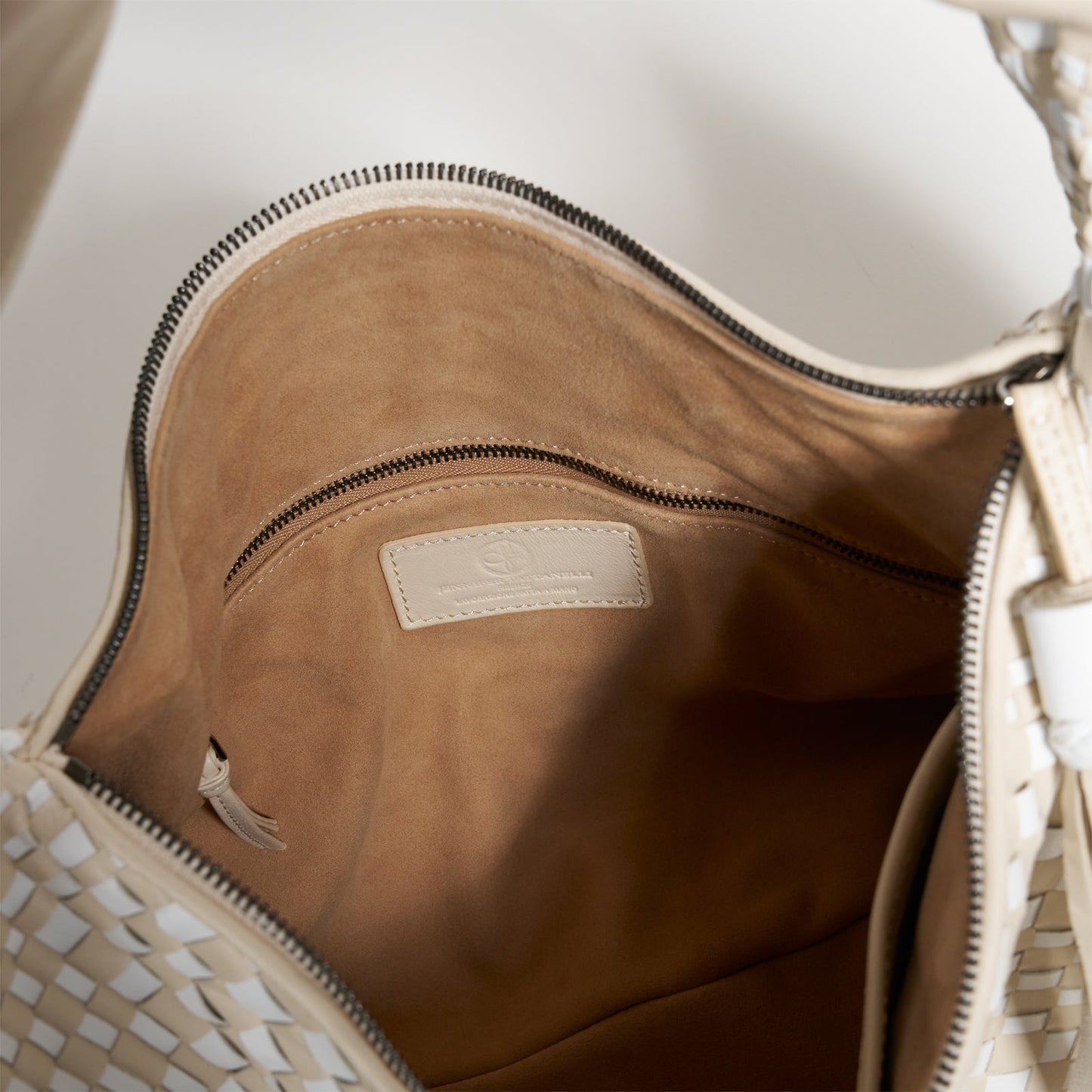 Brigitte Is Women Hobo Bag Intreccio Optical Nappa Leather Beige and Bianco