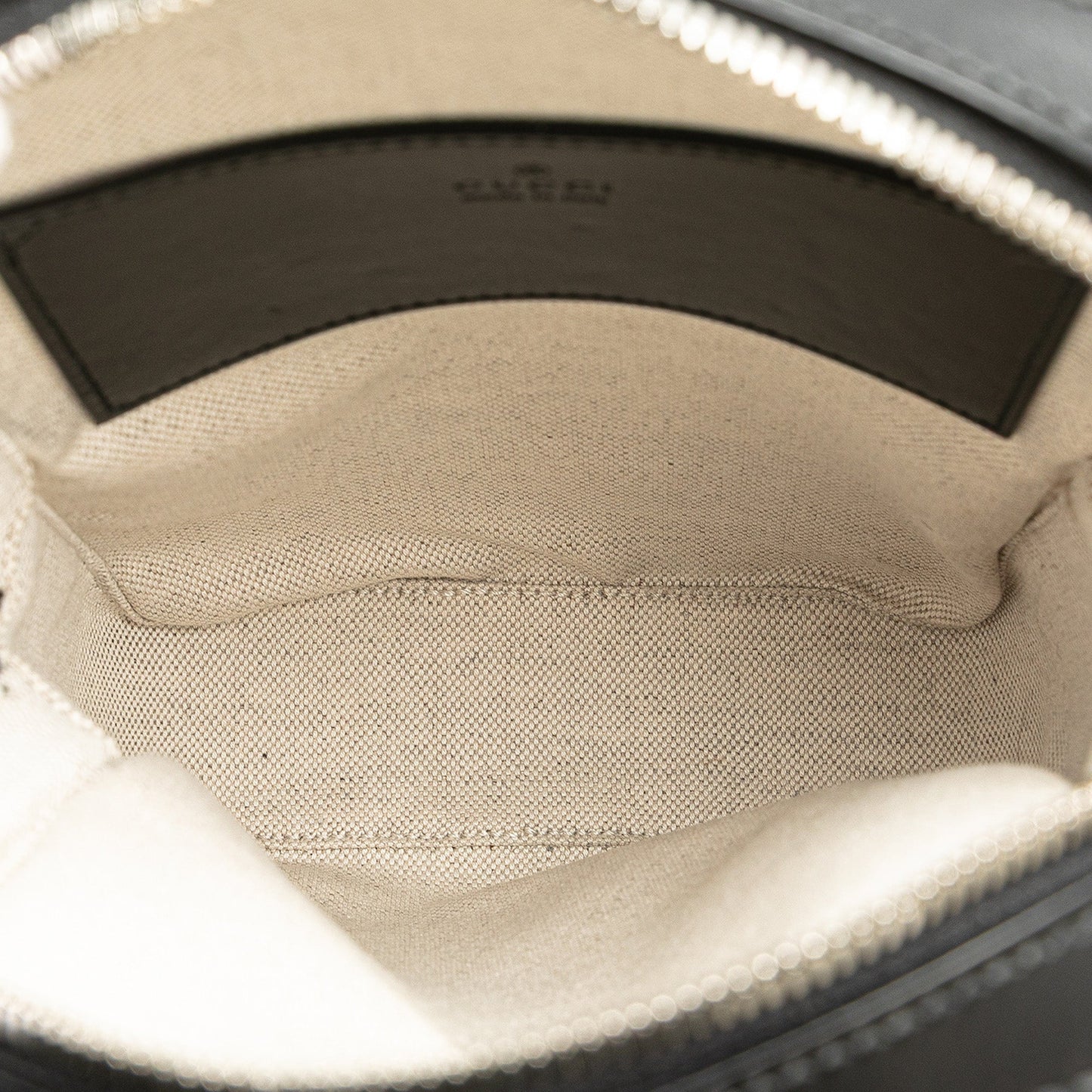 Gucci Jumbo GG Embossed Leather Sling Bag Black