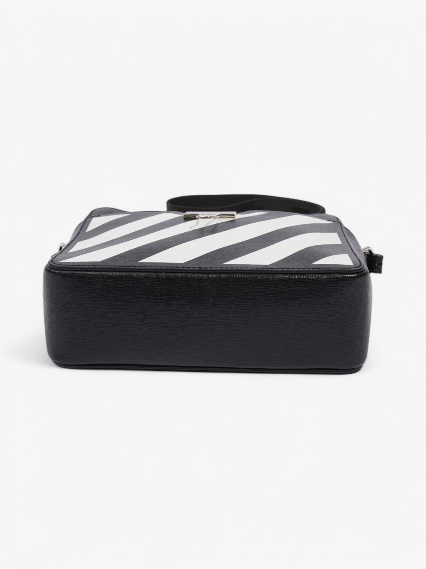 Off White Diag Camera Bag Black / White Leather