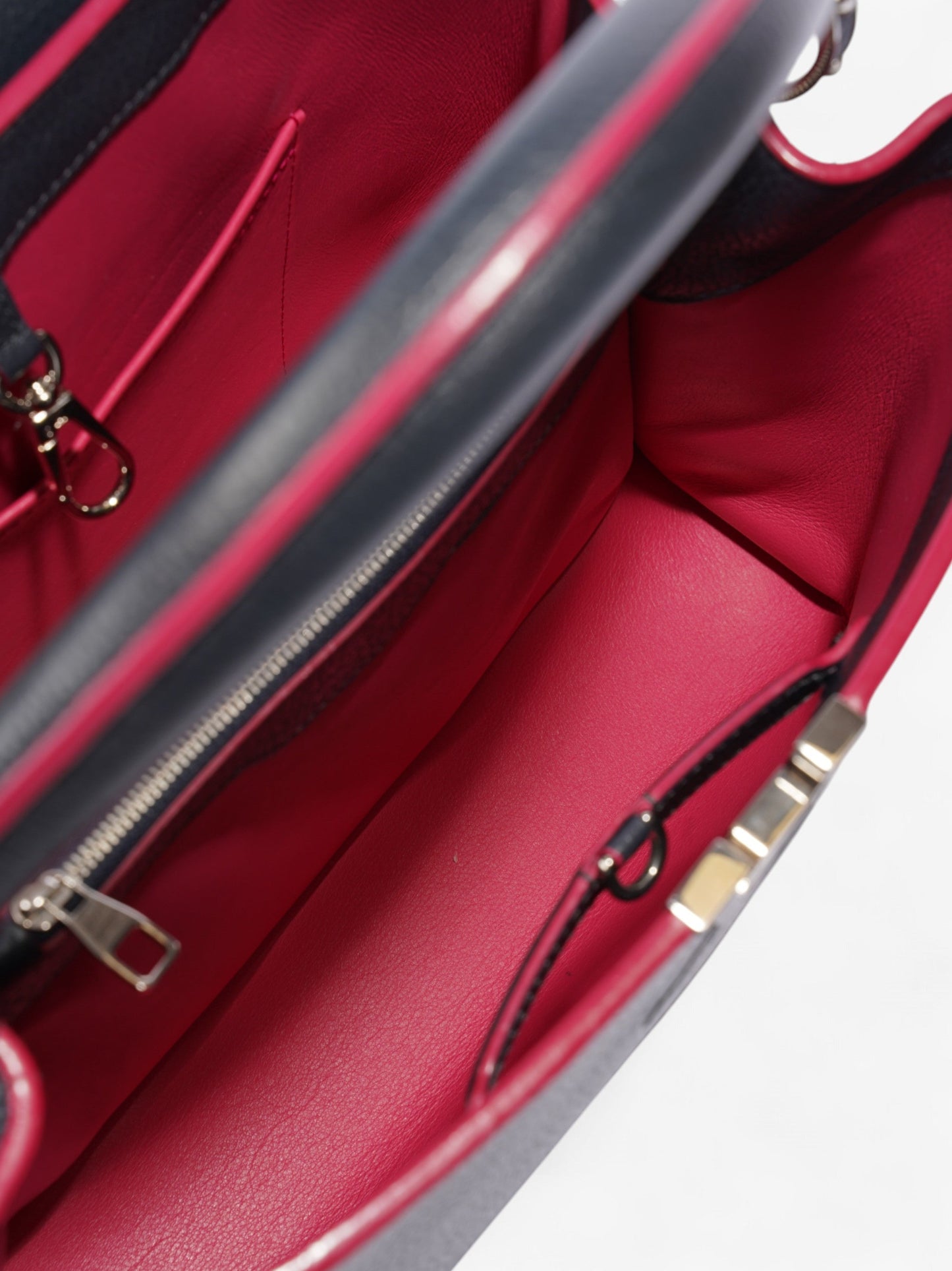 Louis Vuitton Capucines Navy Blue / Fuschia Taurillon Leather MM