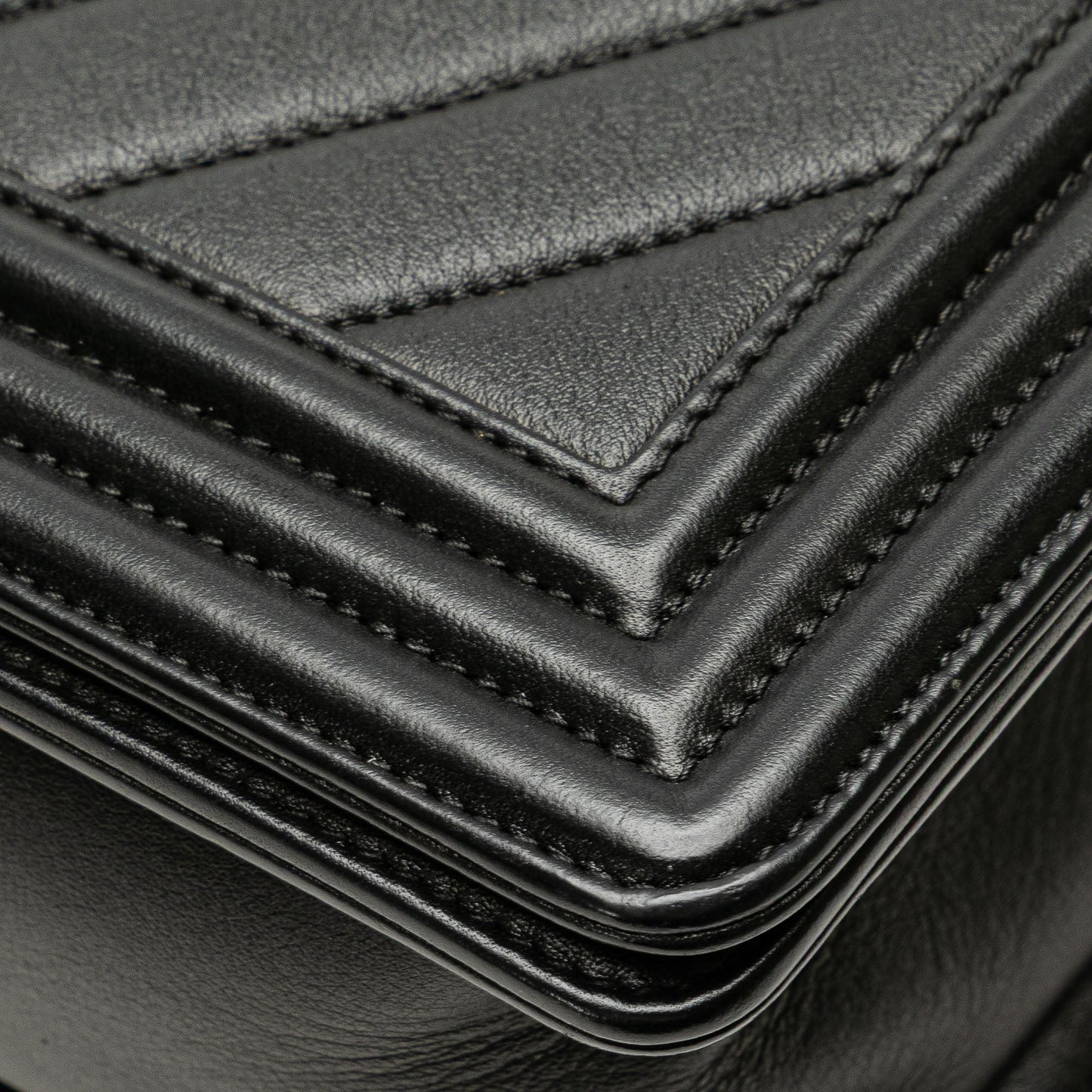 Chanel Old Medium Chevron Calfskin Boy Flap Black