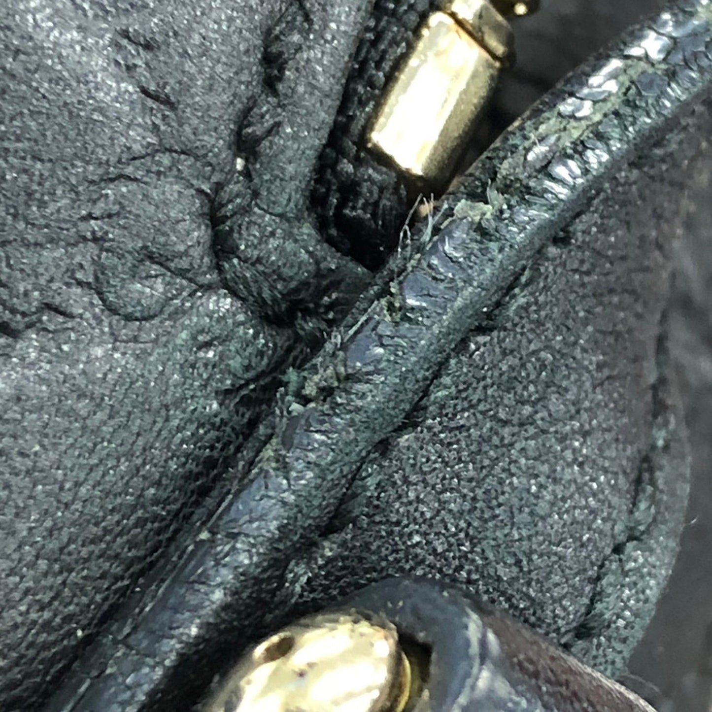 Gucci Microguccissima Bree Crossbody Black