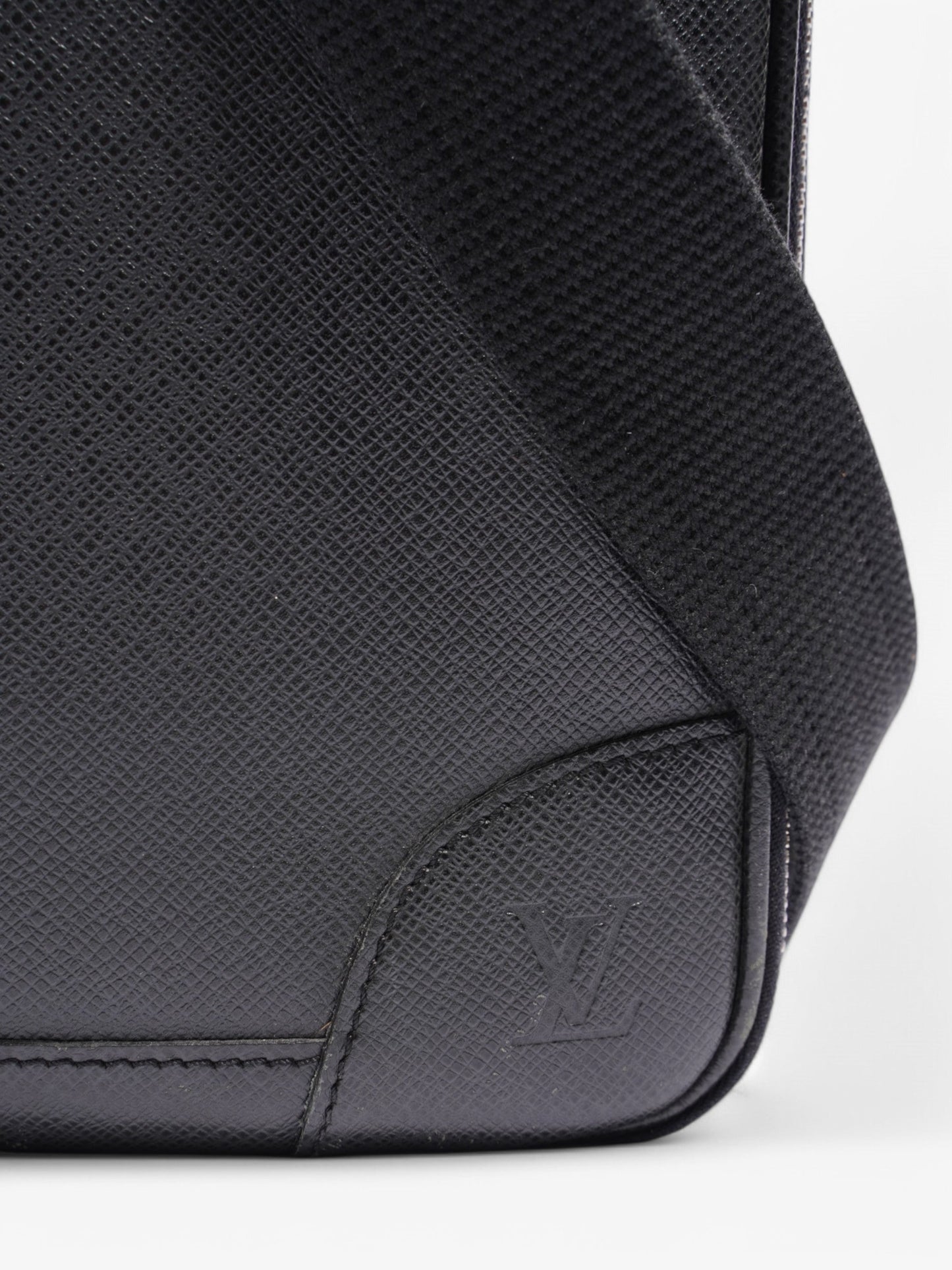 Louis Vuitton Odessa Laptop Bag Black Taiga Leather