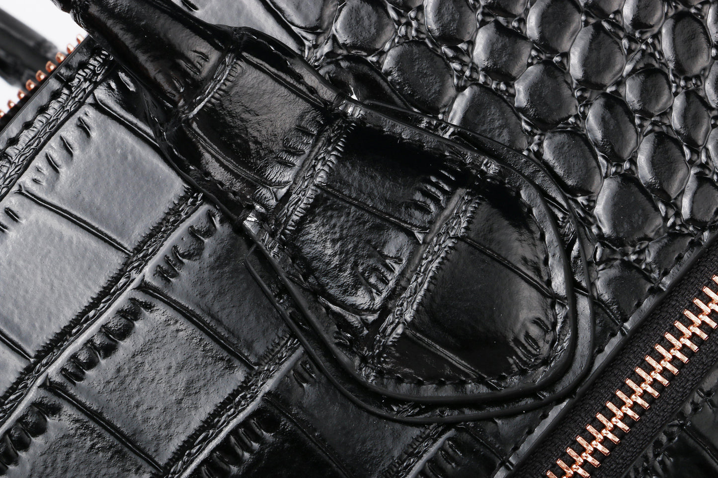 [limited edition] JULIA BLACK | croc patent Leather 14"Laptop Handbag | CHAMPAGNE GOLD